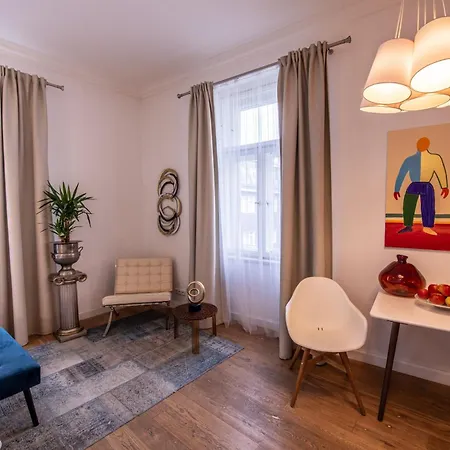 Modern Downtown - Renovated, On Ideal Location Apartment Prague