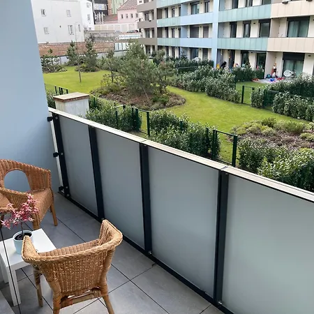 Apartment 4 Room, 2 Bath, Parking Prague