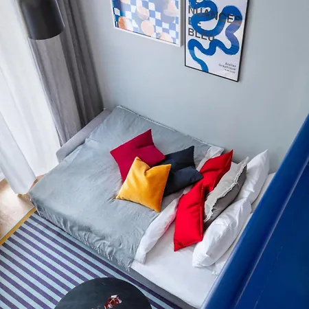 Turnkey I Charles Square * Praha