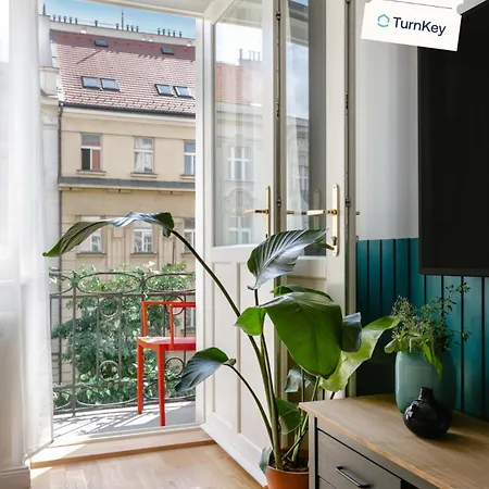 Turnkey I Charles Square Apartmán