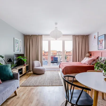 Turnkey I Letna Park Apartman *