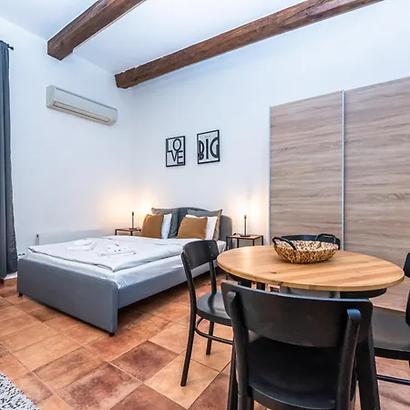 Appartamento Charles In Old Town Praga