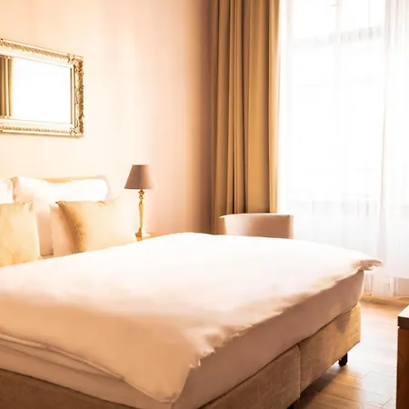 Hotel Golden Key Castle 4*