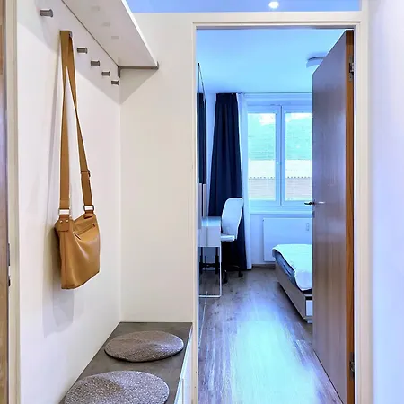 Jana's Apartment, Free Parking Апартаменты *