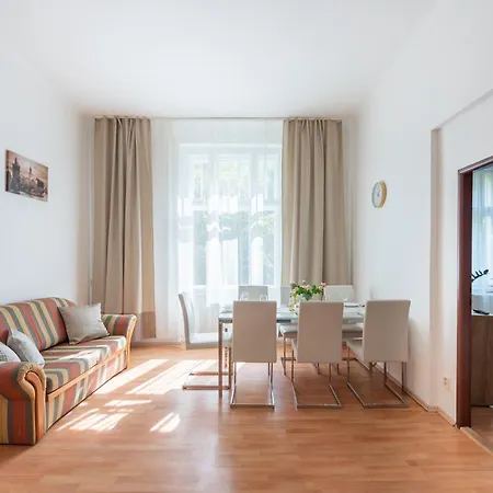 - Karlin Appartement Praag