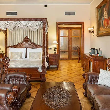 Iron Gate & By Bhg Hotel Prag