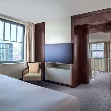 Hilton Old Town 5* Prága