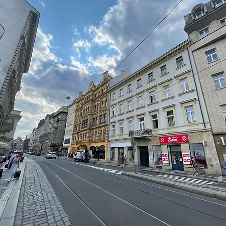 Grand Viceroy - Gothic Tower View * Praha