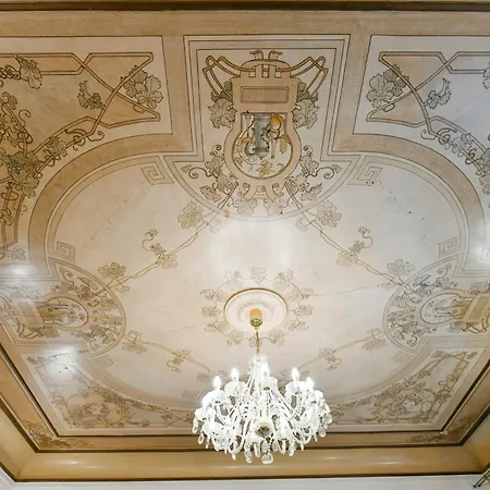 Stunning Charles Bridge Apartment * Prague