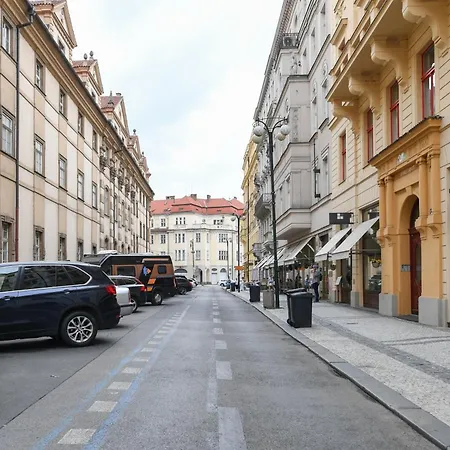 Stunning Charles Bridge Apartment *