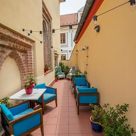 Women's Only - Female Only Albergue *
