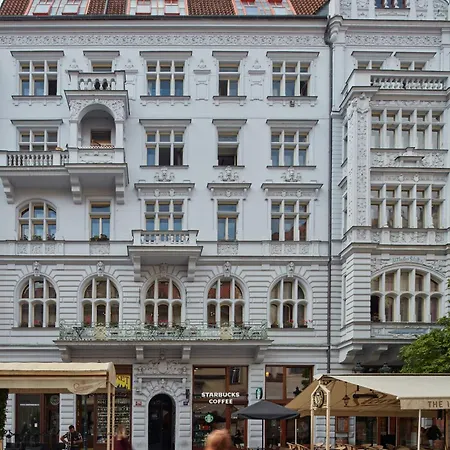 Karlova Old Town Apartment Prague