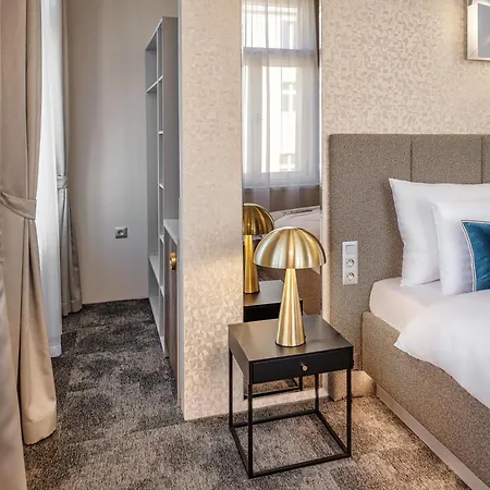 Hotell Maestro By Adrez Prag