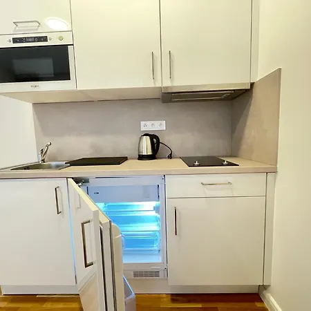 Varsavska T 303 Apartment *