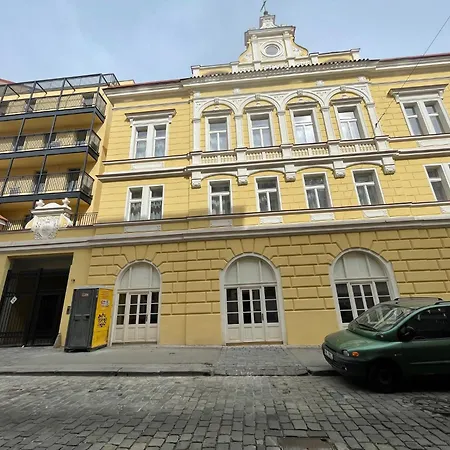 Varsavska T 303 Apartment