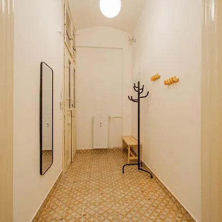 3bdr Main Square Spacious Designed Daire Prag