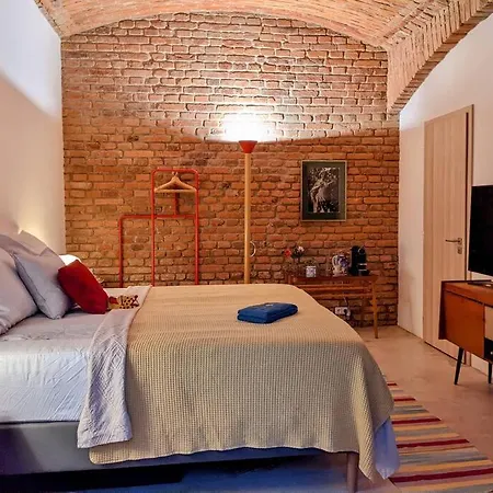 Romantic And Atypical In Prague's Montmartre