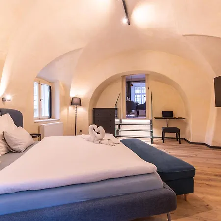 Locals Monastery Apartamento Praga