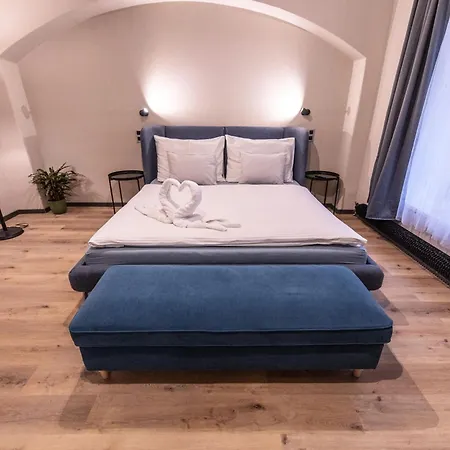 Locals Monastery Apartamento Praga