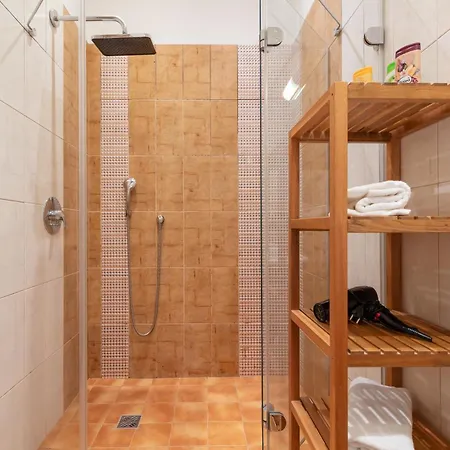 The Location In Prague, Charles Bridge & Old Town Square Apartament *