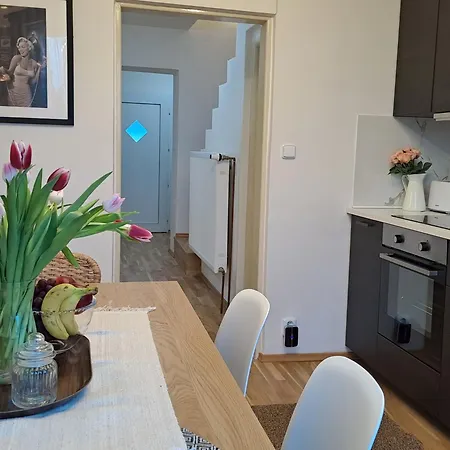 Apartment Apartmanovy Dum Se Zahradou V Klidne Casti Prahy