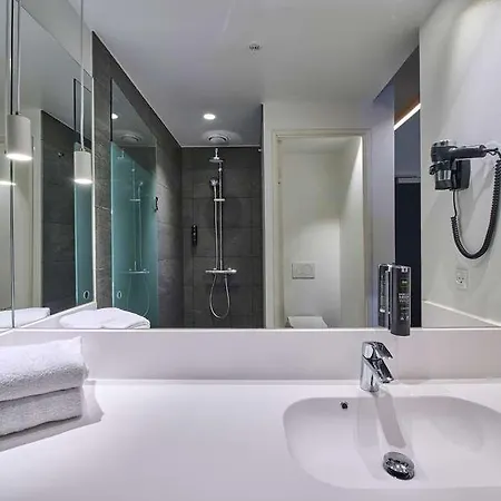 Zleep Hotel 3*