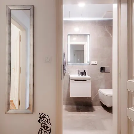 New Town Oases Apartment Prague