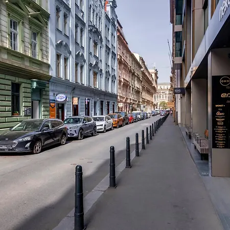 New Town Oases Apartment Prague