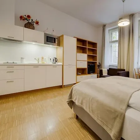 Apartment Deluxe In Prime Location