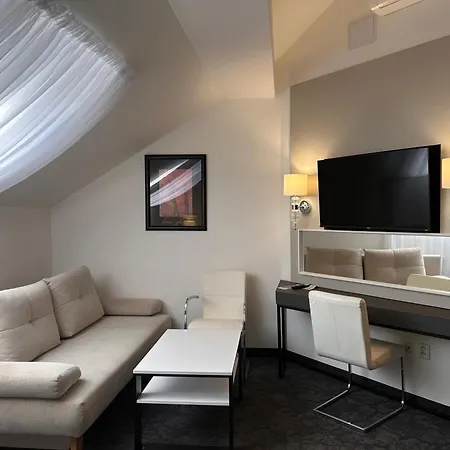 Hotel Machova 3*