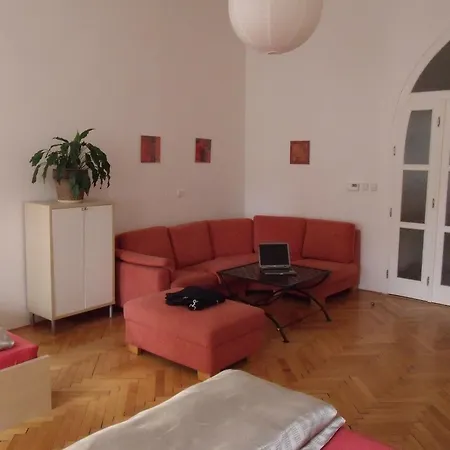 Tynska 7