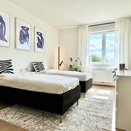 96m2 Designer Apartment, Free Garage Parking * Prague