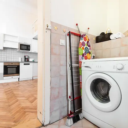 Apartment Hybernska Prague