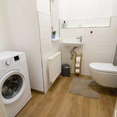 Spacious Cr Without Elevator Prague