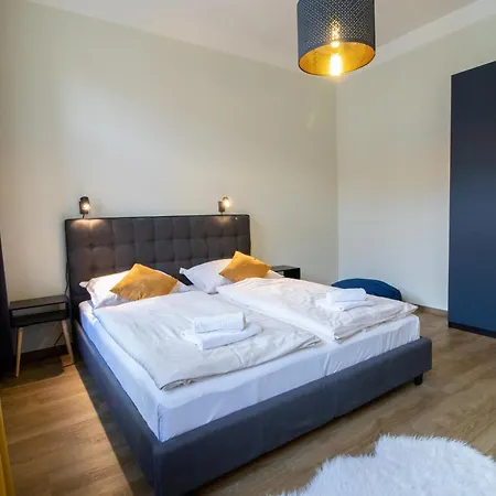Apartment Spacious Cr Without Elevator