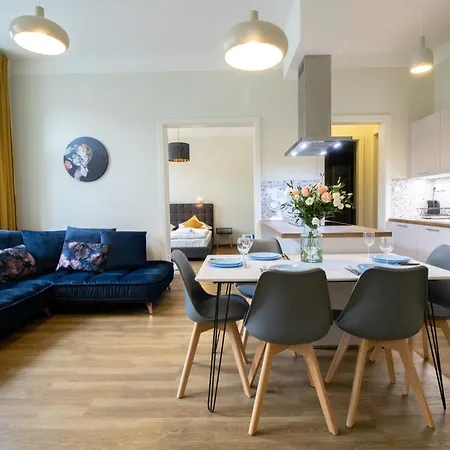 Spacious Cr Without Elevator Prague