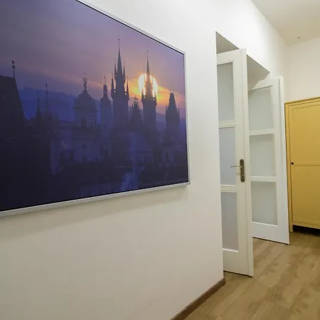Spacious Cr Without Elevator * Prague
