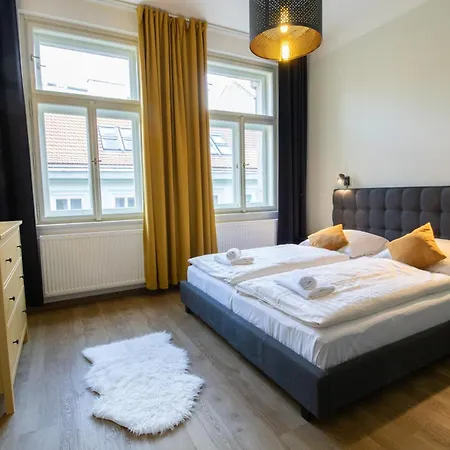 Spacious Cr Without Elevator * Prague
