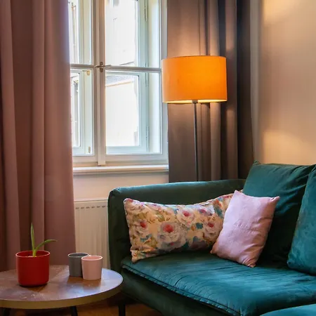 Apartment Spacious Cr Without Elevator