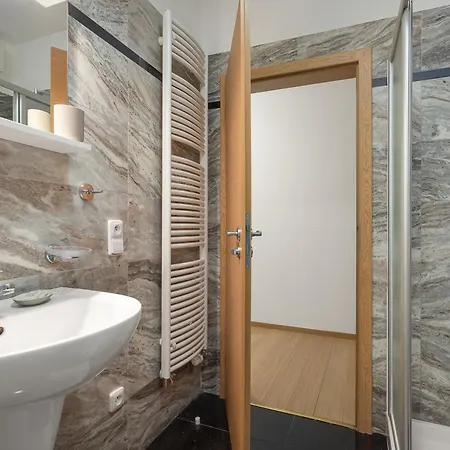 Aparthotel Prague City Residence 3*