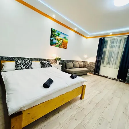 דירה Modern Spacious In Center