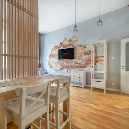 Apartment Chic Brick In Historic City By Rentez *