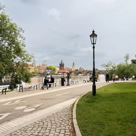 River View Apartment Prag