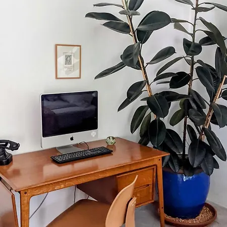 Apartment Romantic And Atypical In Prague's Montmartre *