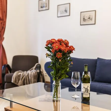 Apartment Apartment Manes Apartment By Interhome Prague