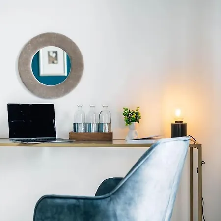 Cavallo Deluxe Xl City Center Apartment