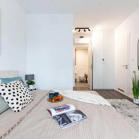 Apartment Baby Friendly Apt With Terrace And Ac In Karlin By Days *