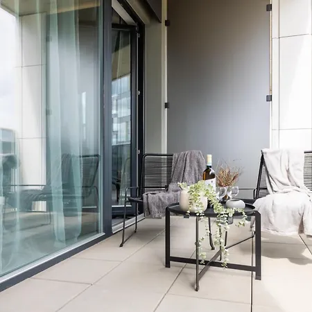 Baby Friendly Apt With Terrace And Ac In Karlin By Days