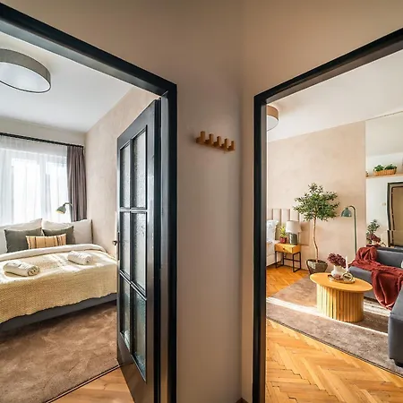 2br 1,5bath Chic Near Wenceslas Square 아파트 프라하