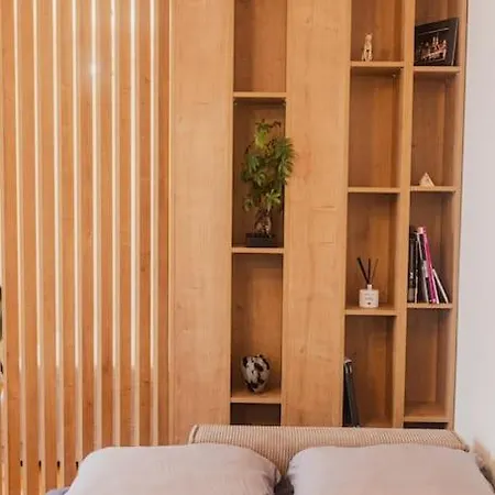 Stylish Studio In The Center *